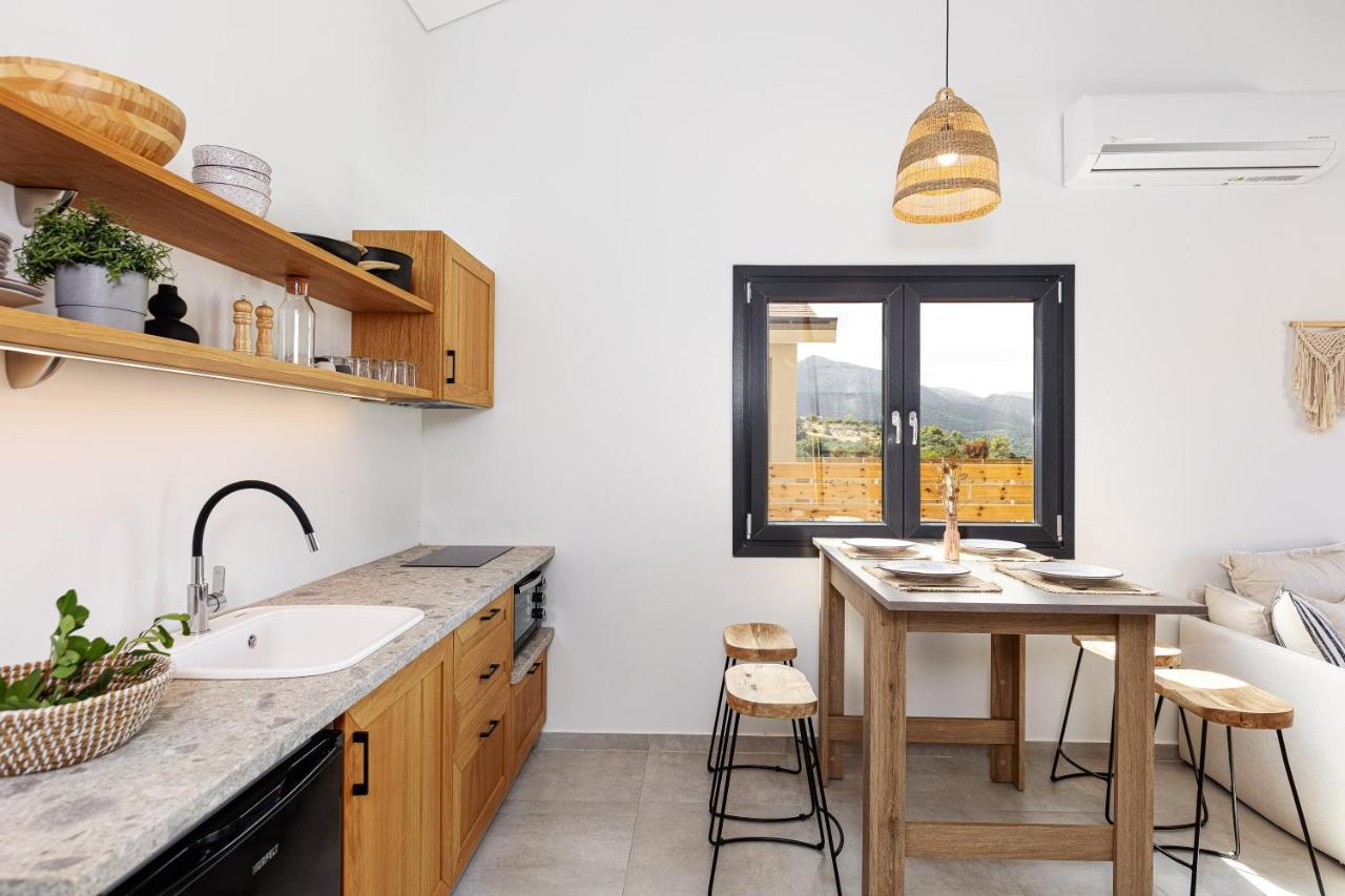 Carob Villas, An Eco-Friendly Hideaway Sissi Exteriör bild